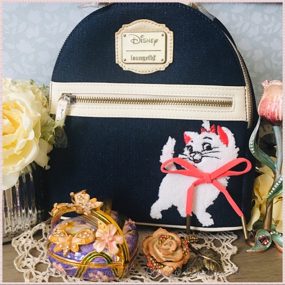 Loungefly Handbags - Loungefly Disney Aristocats Marie Bag